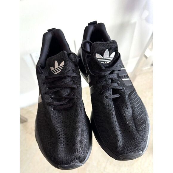 Mens-9 Adidas Swift Run 22 Sneakers GZ4974 - Picture 4 of 7